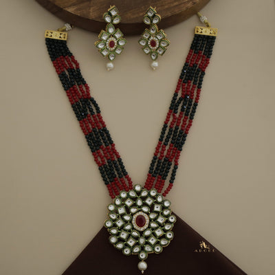 Rigveya Kundan Neckpiece With Earring