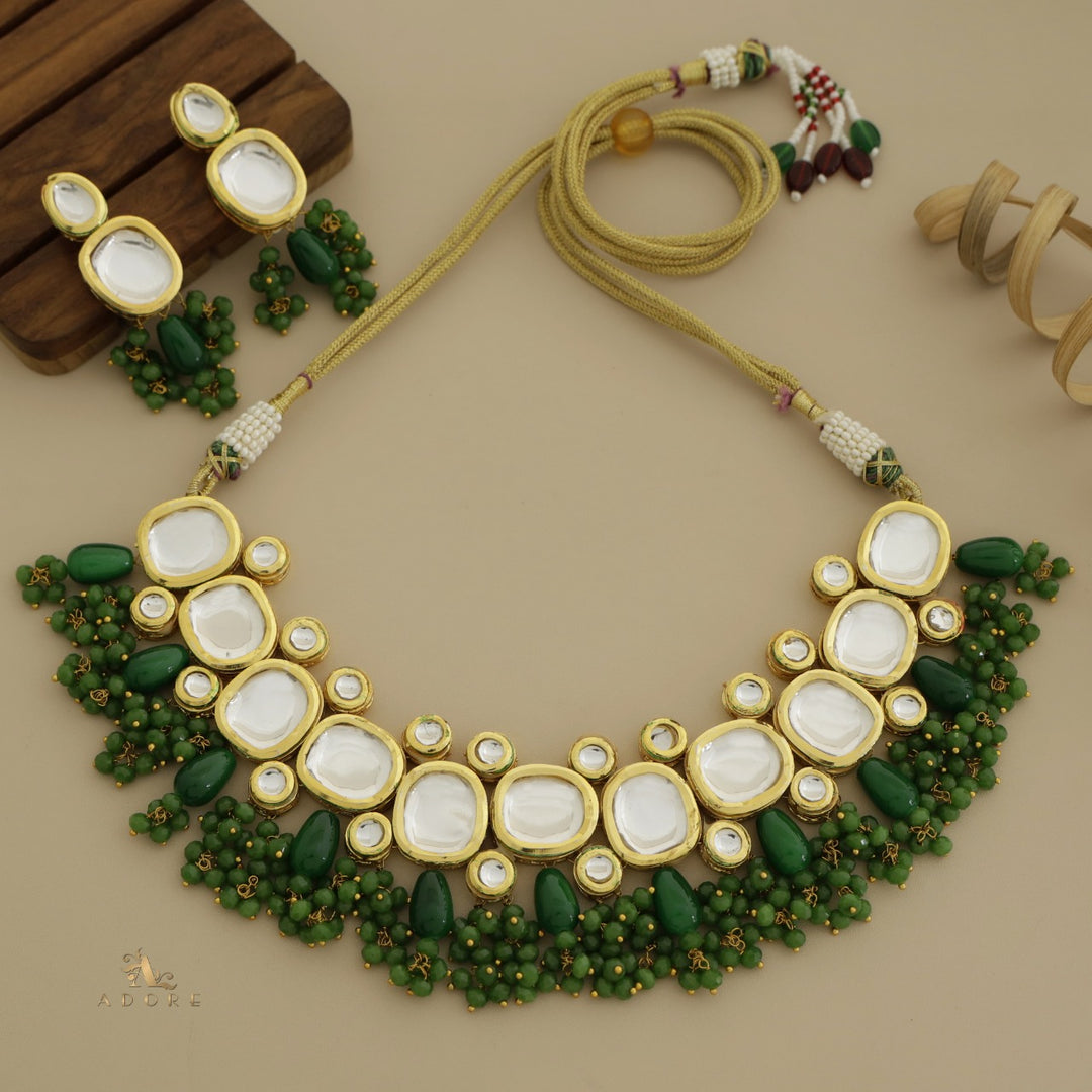 Aahyaana Kundan Choker With Earring