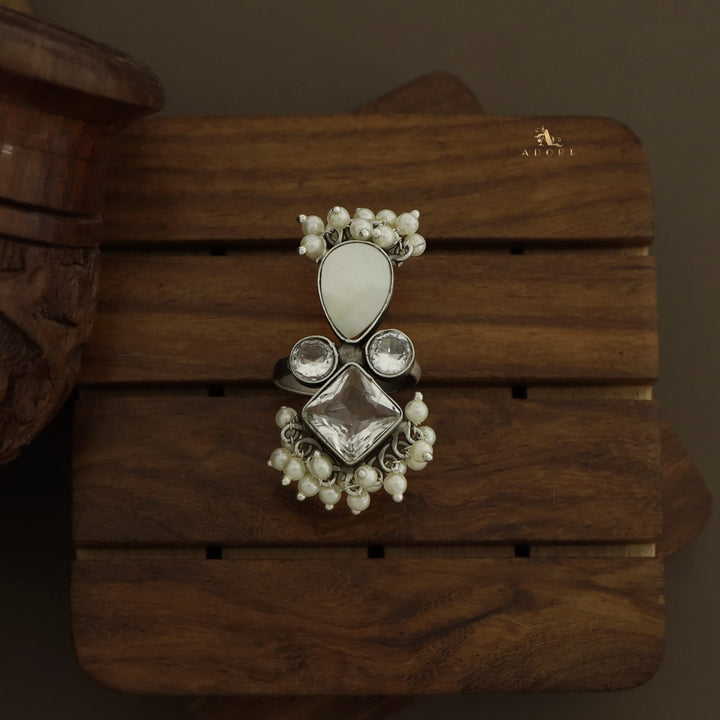 Rainaz Glossy Cluster Pearl Ring (Rust Finish)