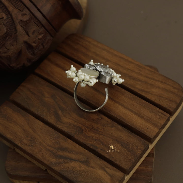 Rainaz Glossy Cluster Pearl Ring (Rust Finish)