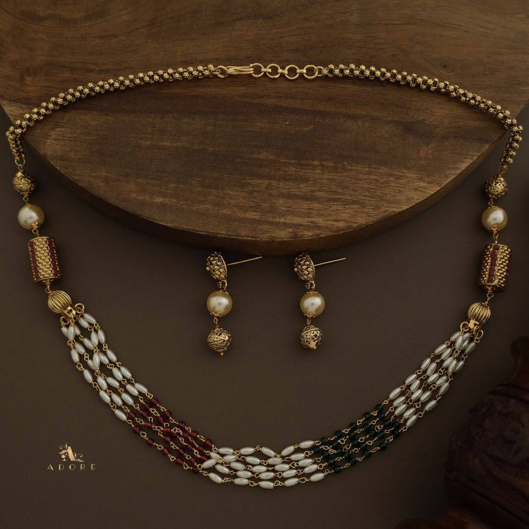 Shreshi Pearl Neckpiece With Earring