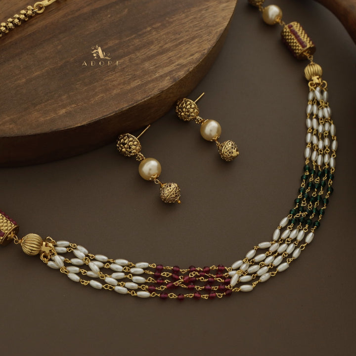 Shreshi Pearl Neckpiece With Earring