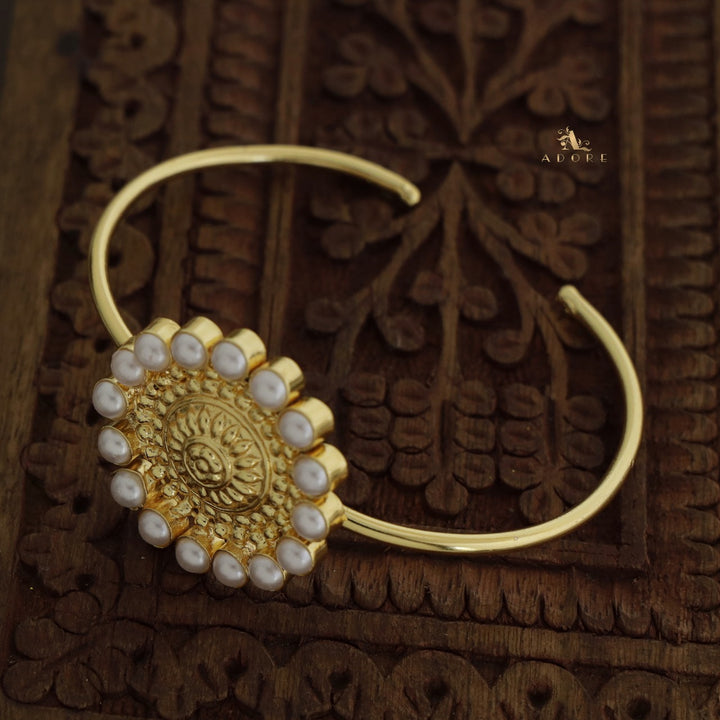 Golden Pearly Chakra Bangle
