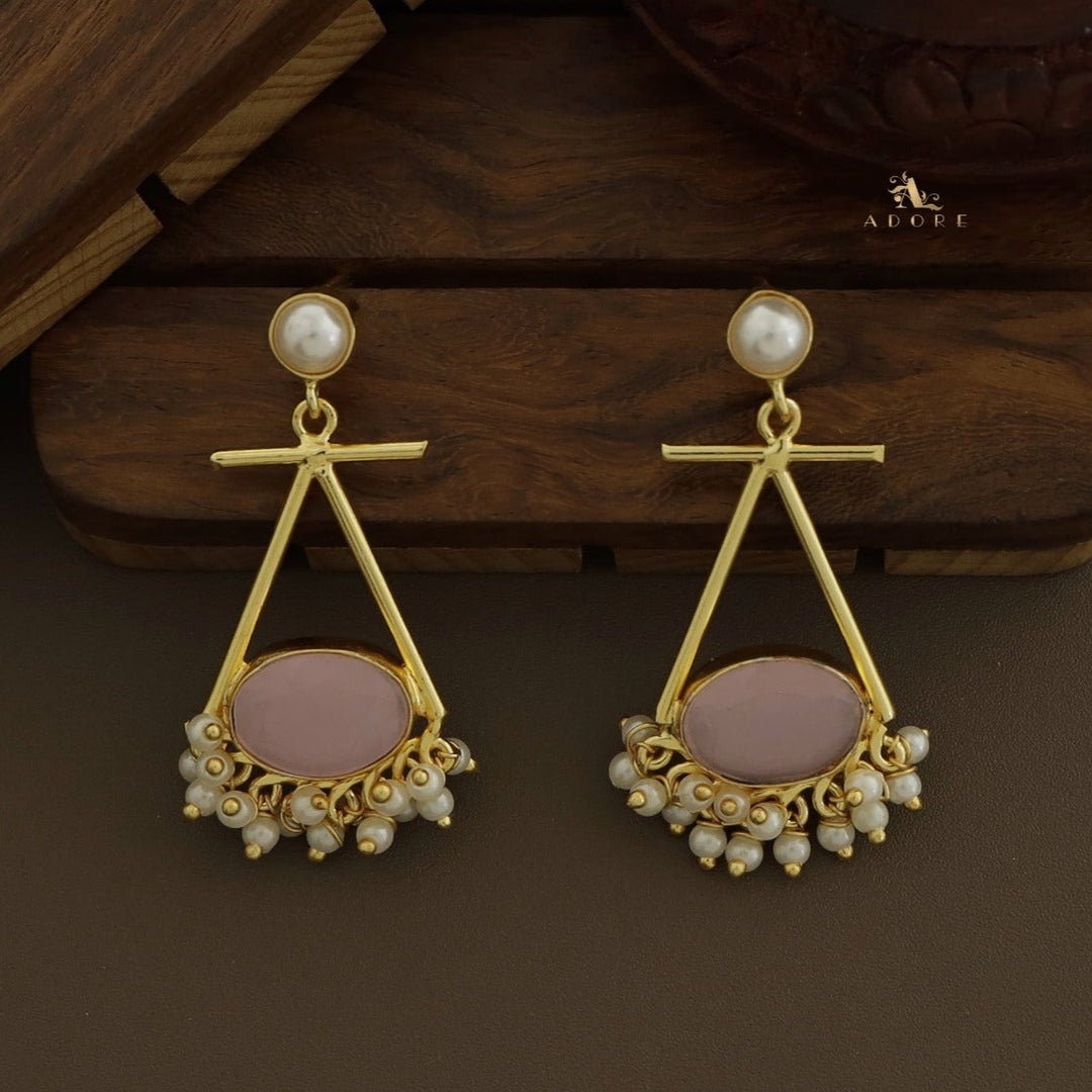 Evie Oval Glossy Cluster Pearl Earring