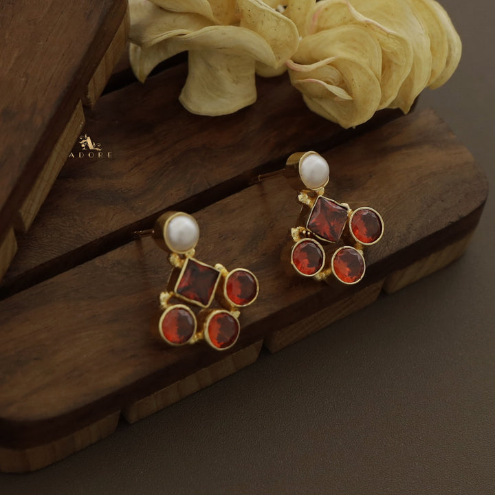 Earl Pearl Glossy Earring