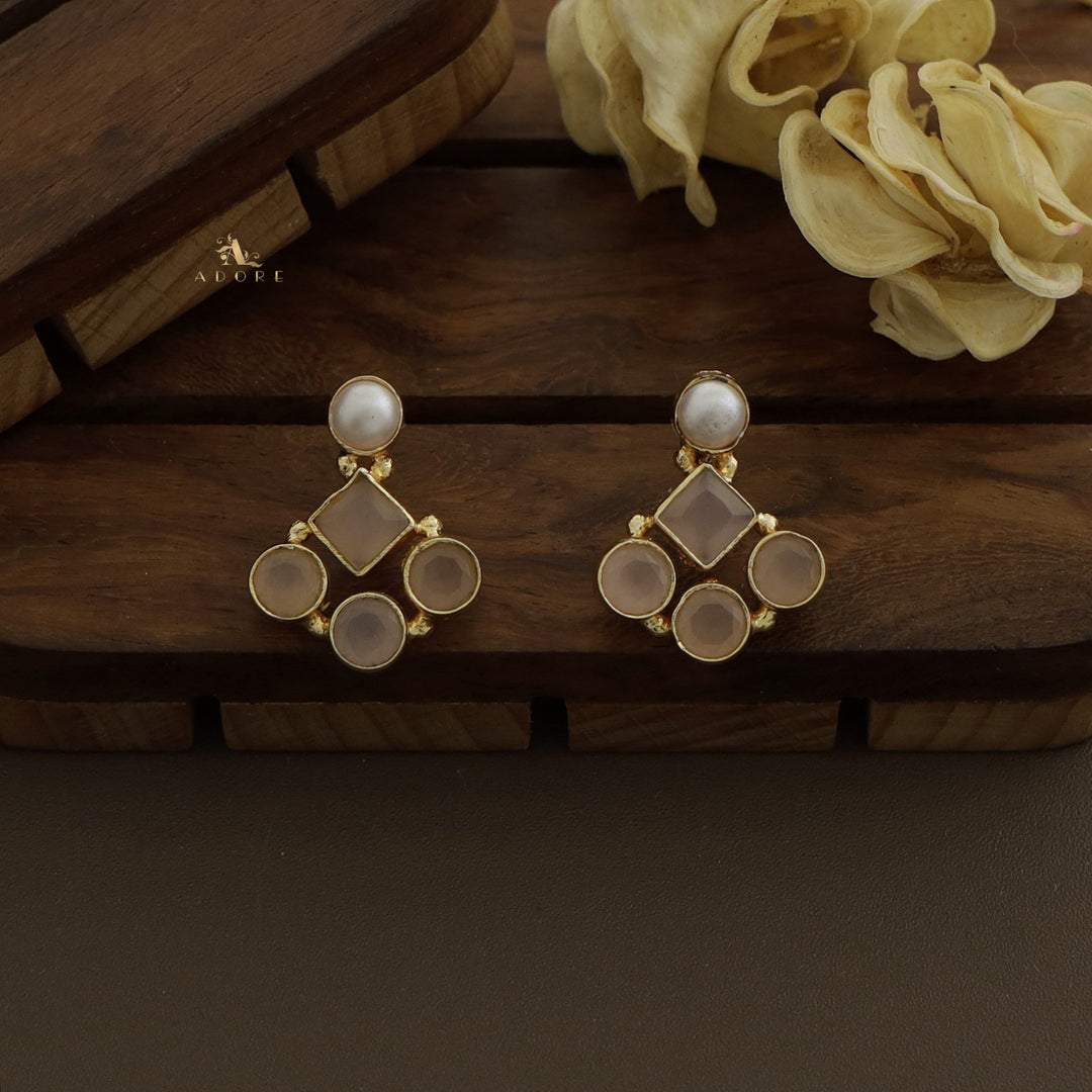 Earl Pearl Glossy Earring