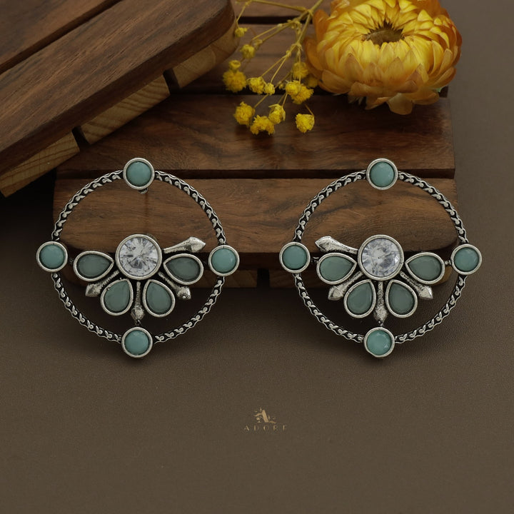 Glossy Syra Circle Earring