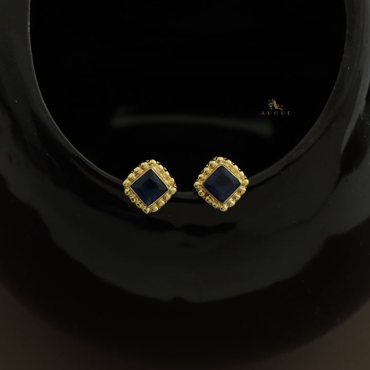 Hale Dotted Glossy Square Stud (5 mm)