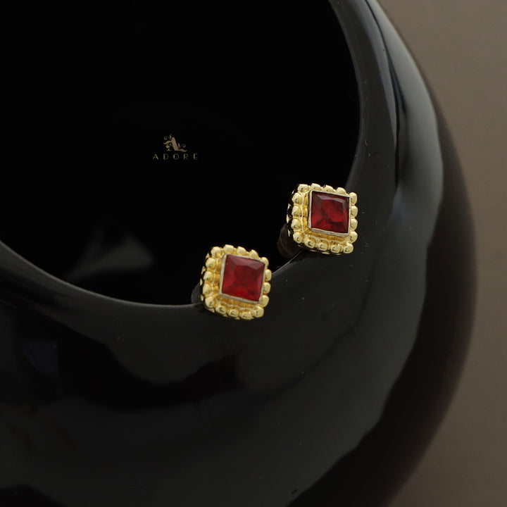 Hale Dotted Glossy Square Stud (5 mm)