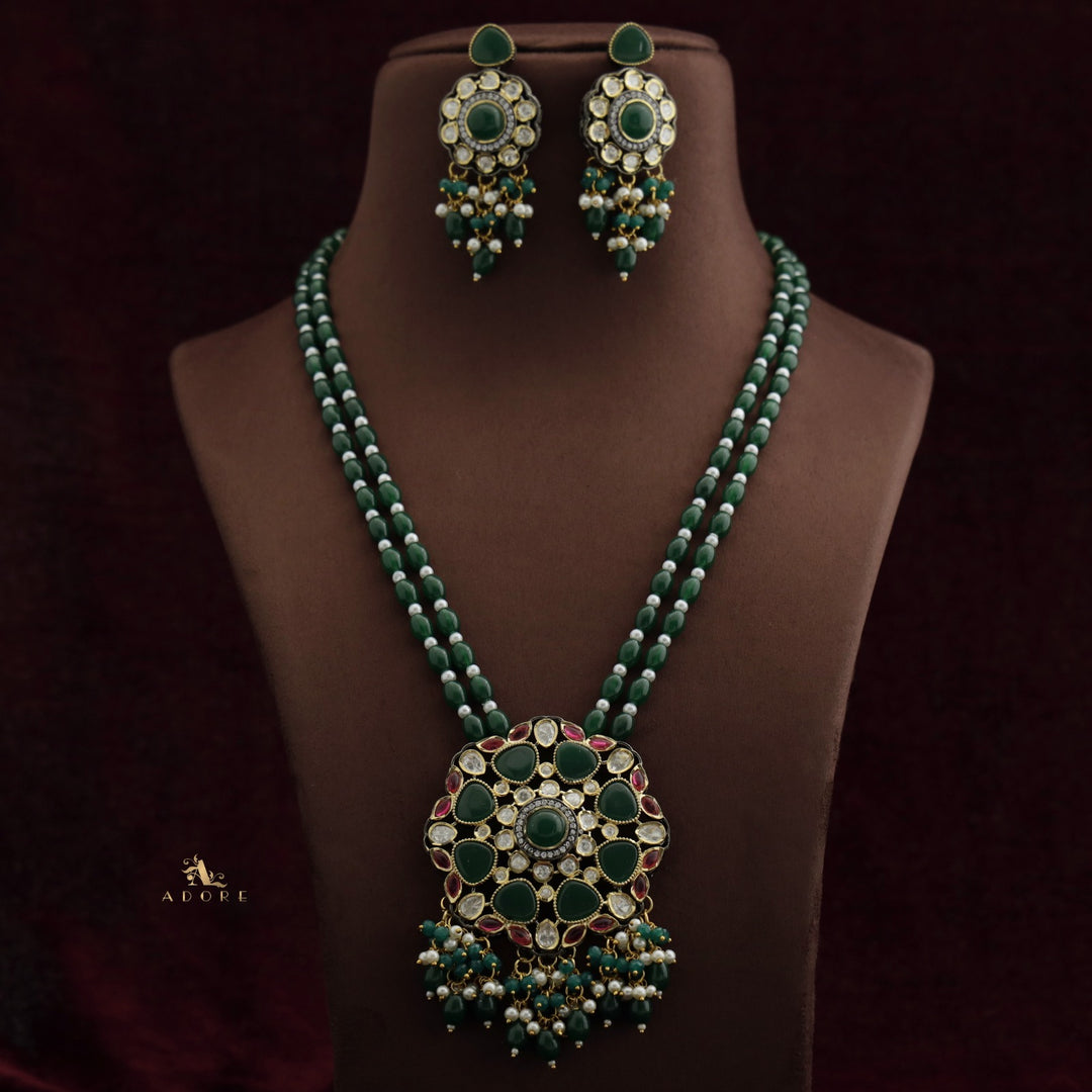 Vanessa Green Long Neckpiece With Earring