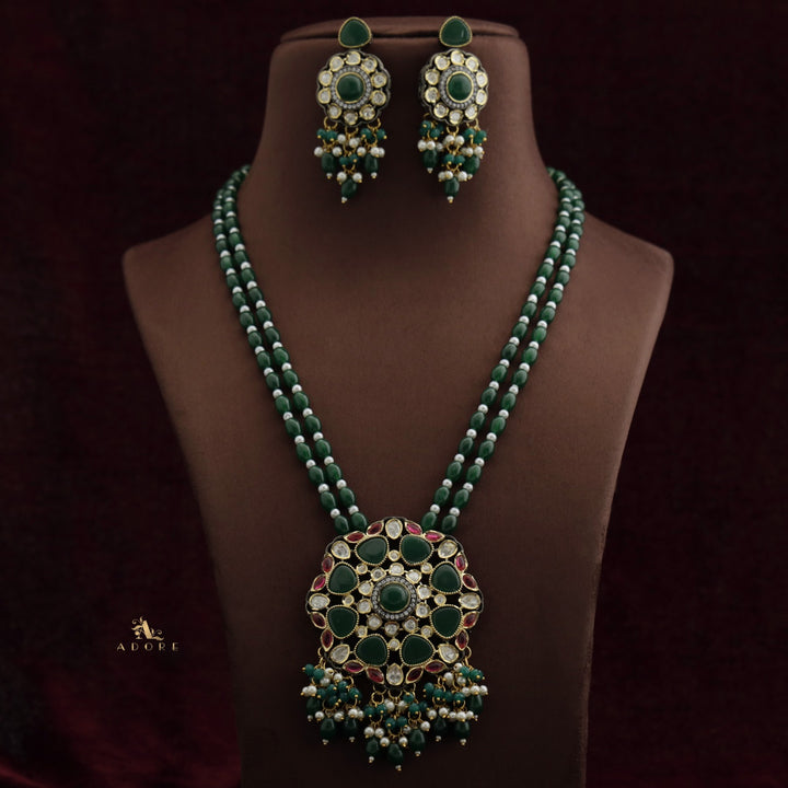 Vanessa Green Long Neckpiece With Earring