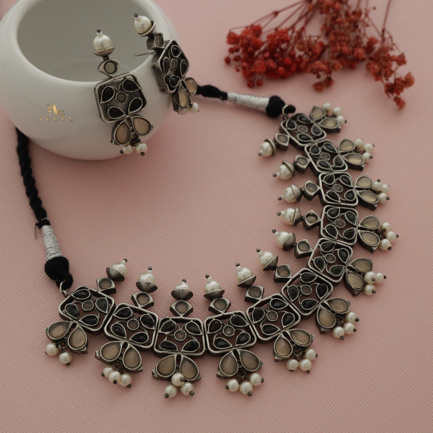 Ruthina Neckpiece With Earring