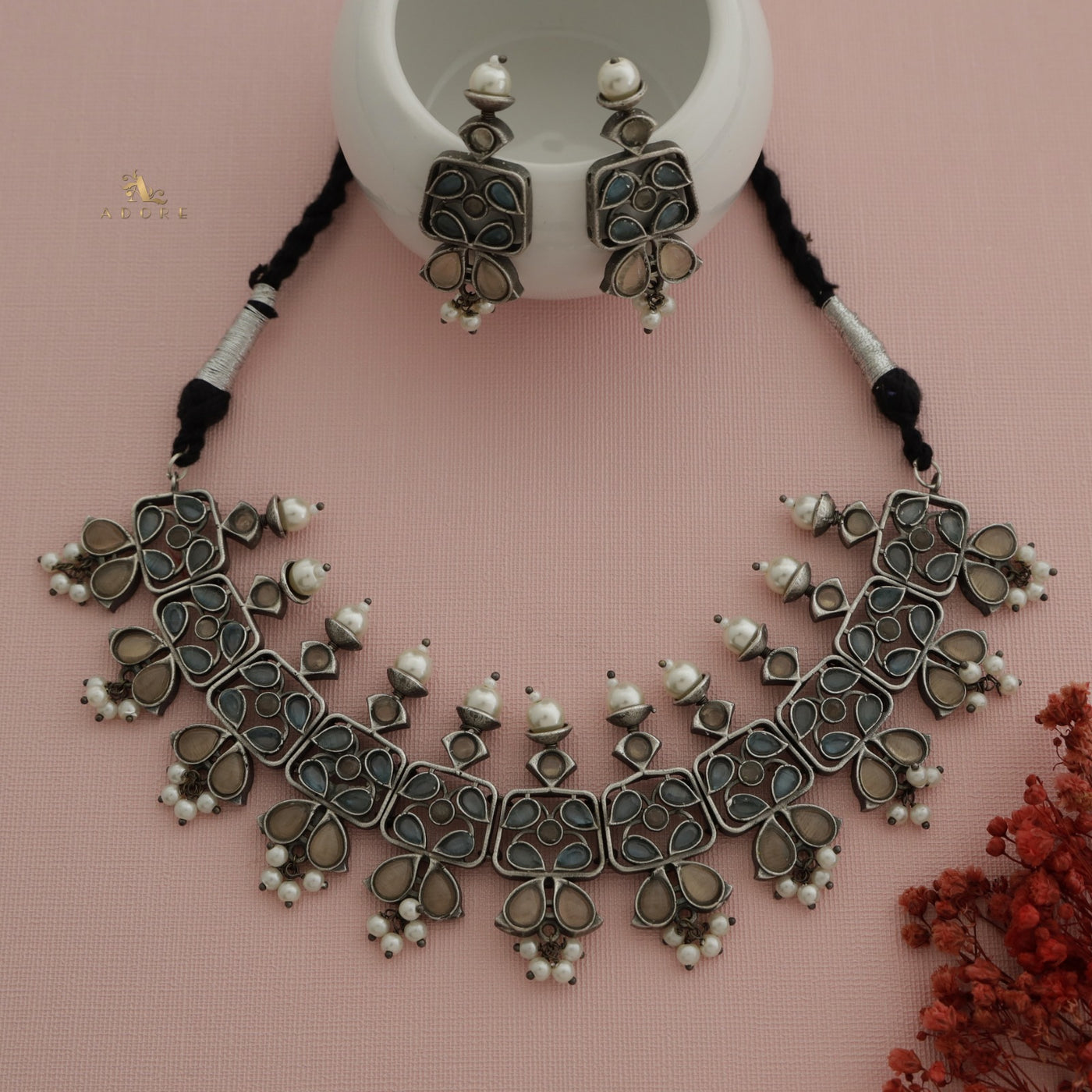 Ruthina Neckpiece With Earring