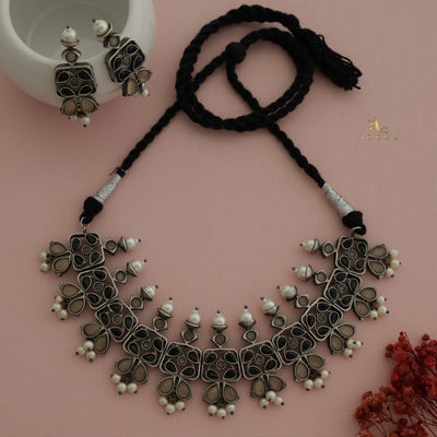Ruthina Neckpiece With Earring