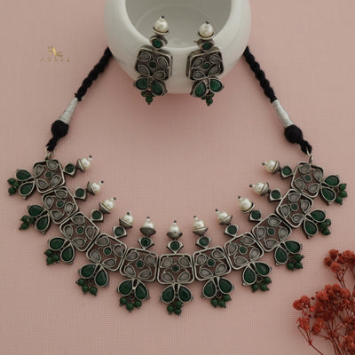 Ruthina Neckpiece With Earring