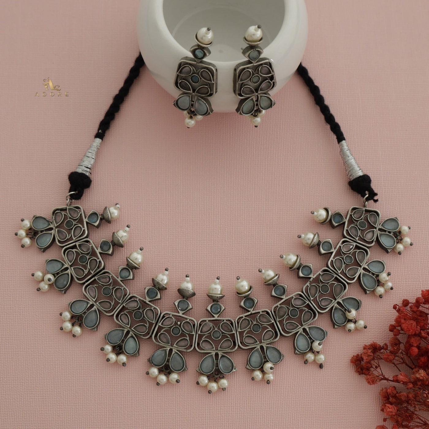 Ruthina Neckpiece With Earring