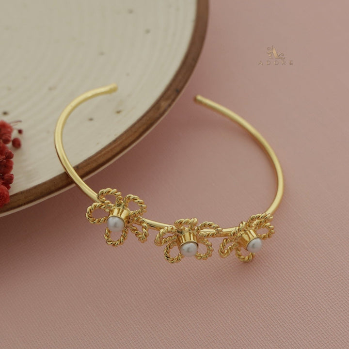 Golden Twisted Pearly Tri Flower Bangle