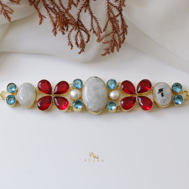 Elaniya Glossy Choker