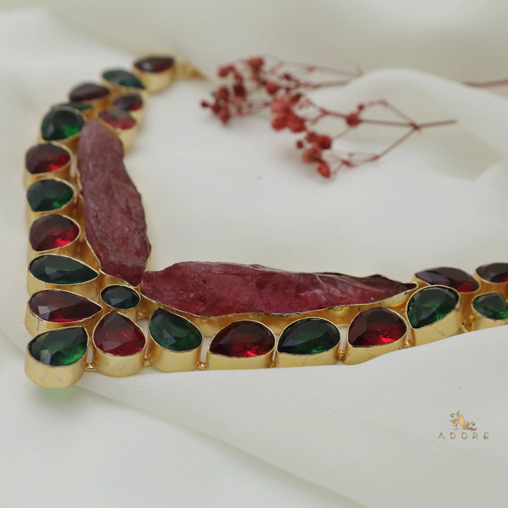 Daesyn Neckpiece
