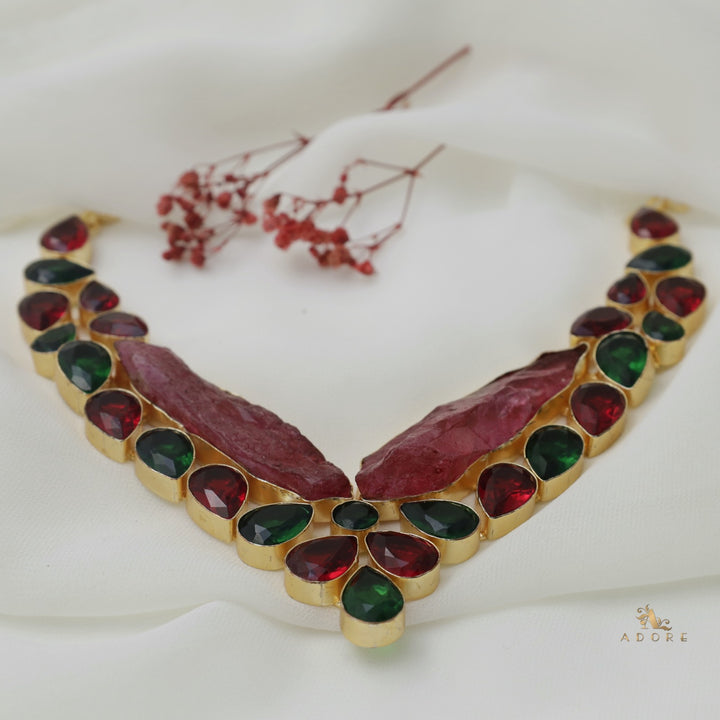 Daesyn Neckpiece