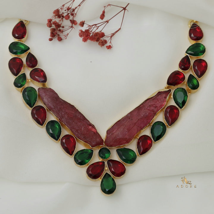 Daesyn Neckpiece