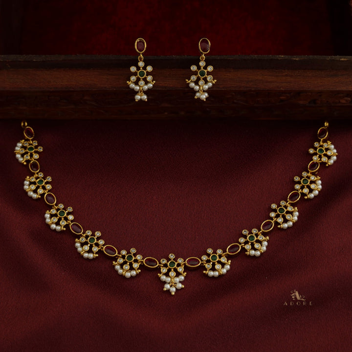 Dharani Pearl Short Neckpiece With Earring