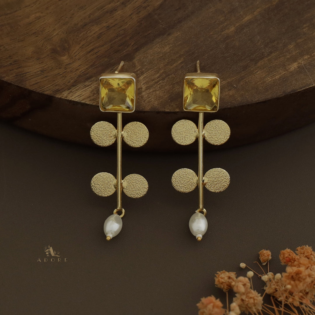 Glossy Square Golden Tree Pearl Earring