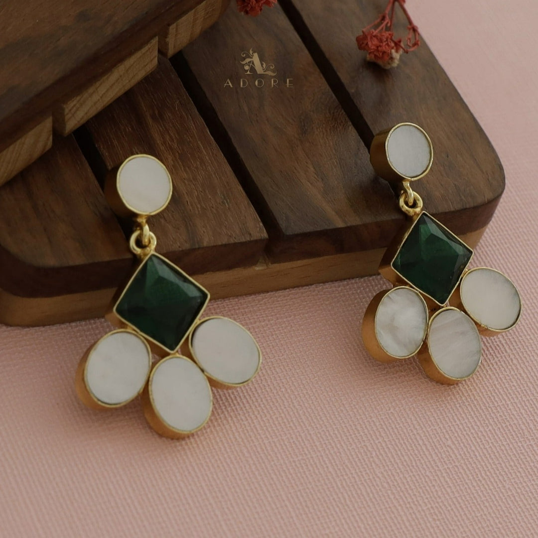 Basila Tri Shape MOP + Glossy  Earring