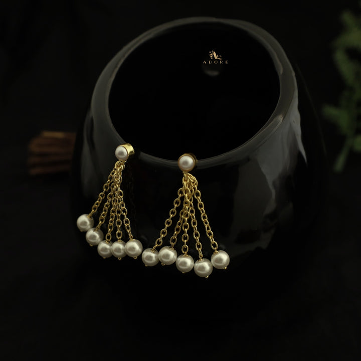 Pearly Chainy Pearls Earring