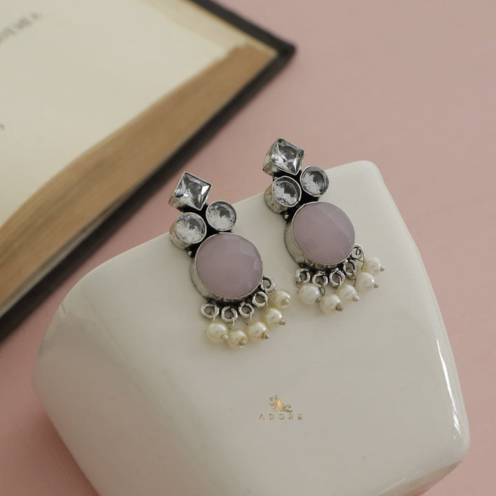 Savara Glossy Pearl Earring