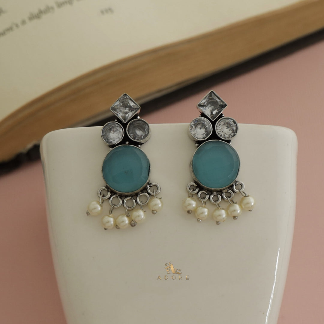 Savara Glossy Pearl Earring