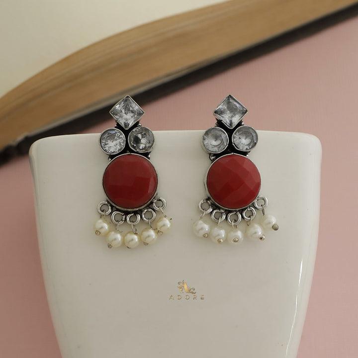 Savara Glossy Pearl Earring