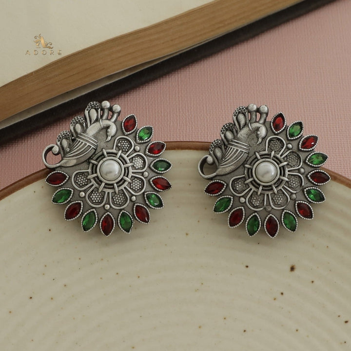 Etva Pearly Flower Bird Earring