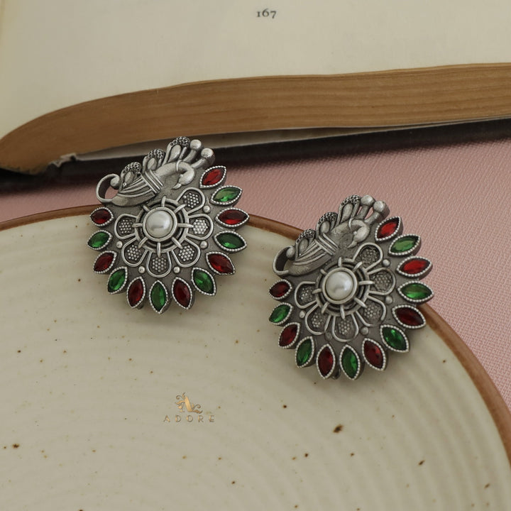 Etva Pearly Flower Bird Earring