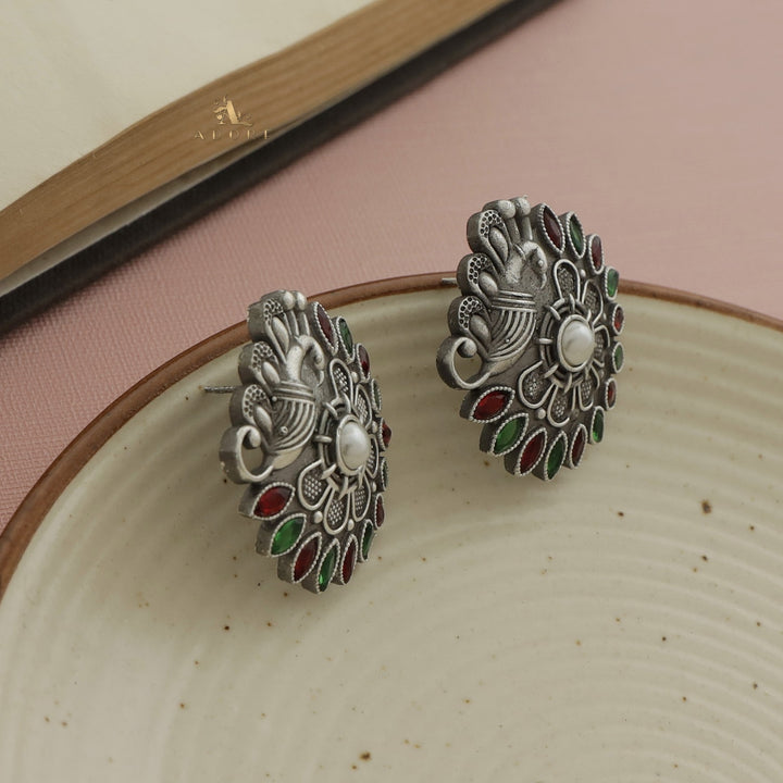 Etva Pearly Flower Bird Earring