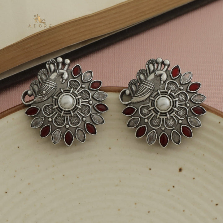 Etva Pearly Flower Bird Earring