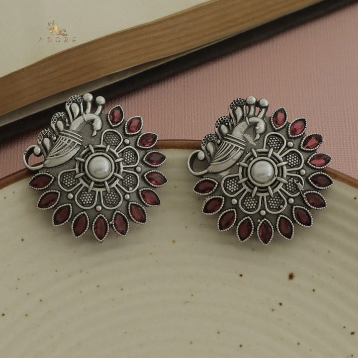 Etva Pearly Flower Bird Earring