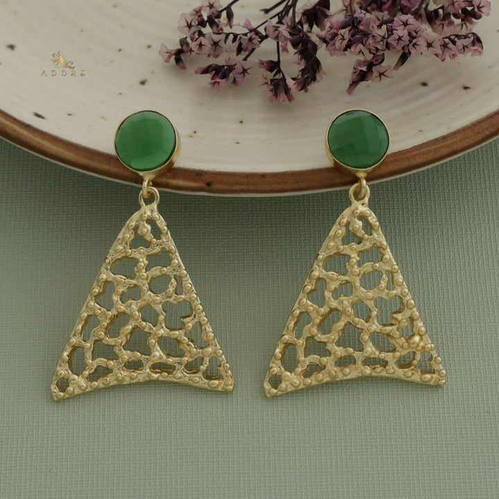 Maveria Round Glossy Triangle Earring