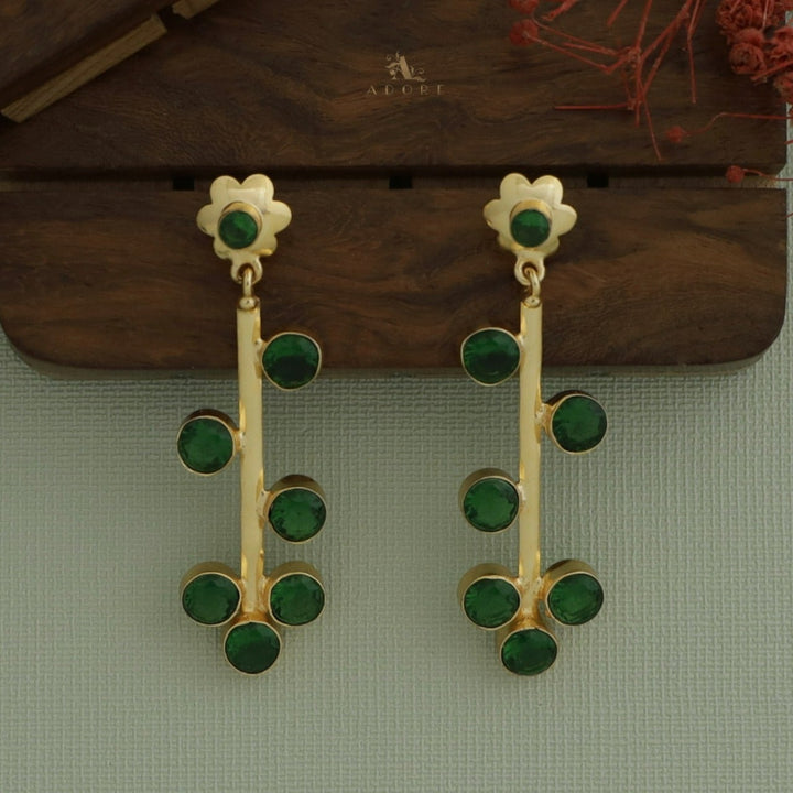Anora Glossy Flower Stick Pearl Earring