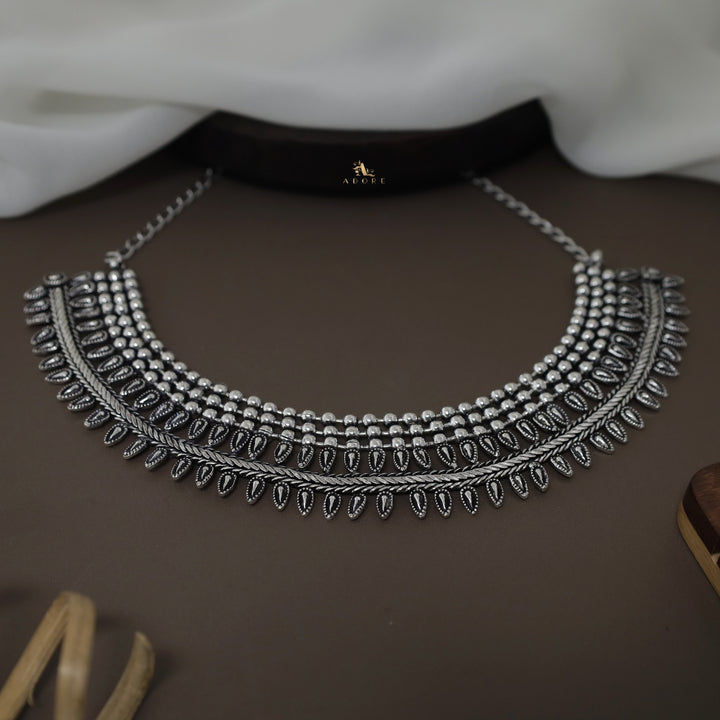 Delleza Oxidized Neckpiece