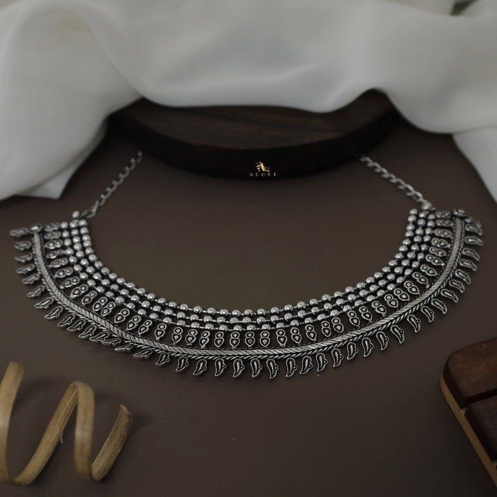 Delleza Oxidized Neckpiece