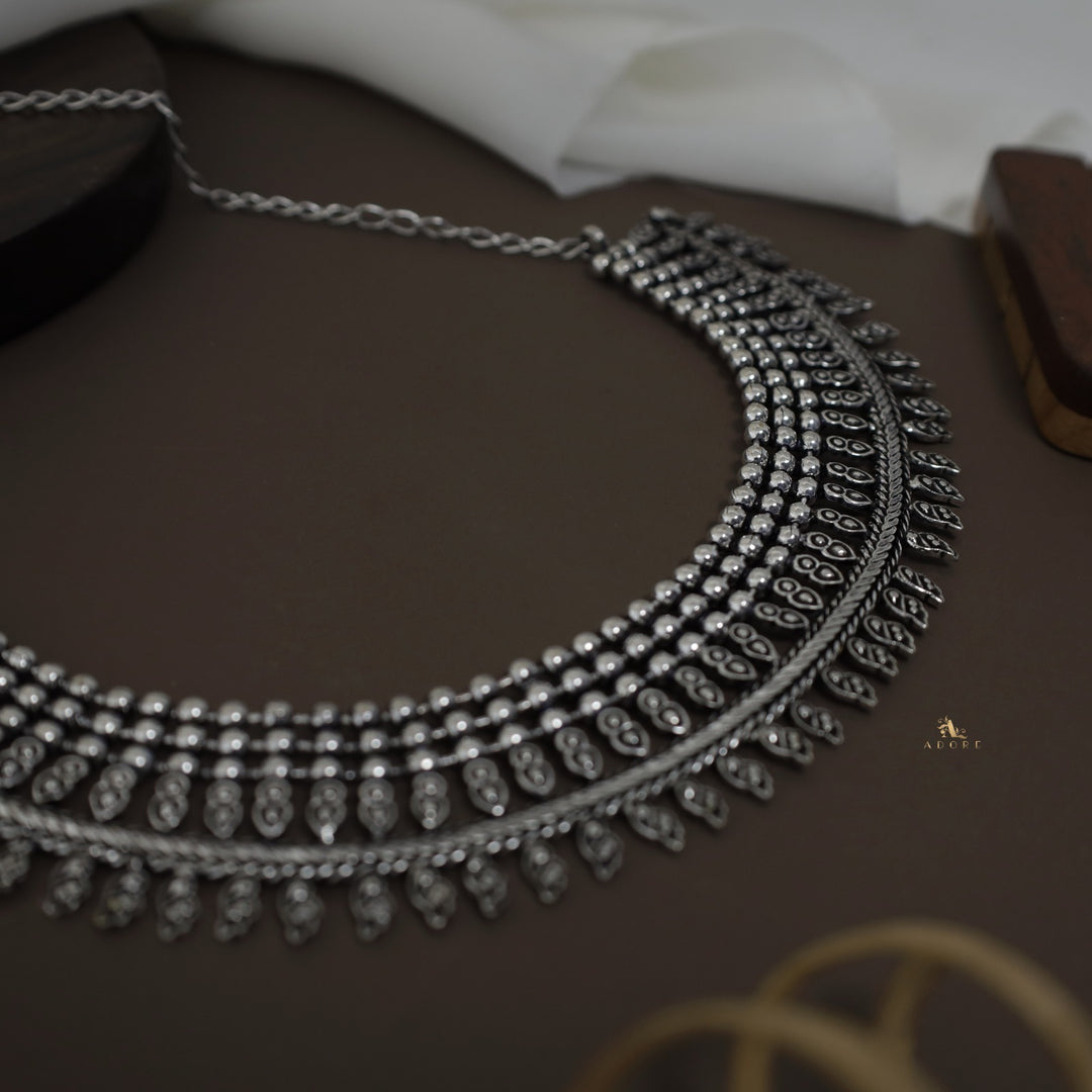 Delleza Oxidized Neckpiece