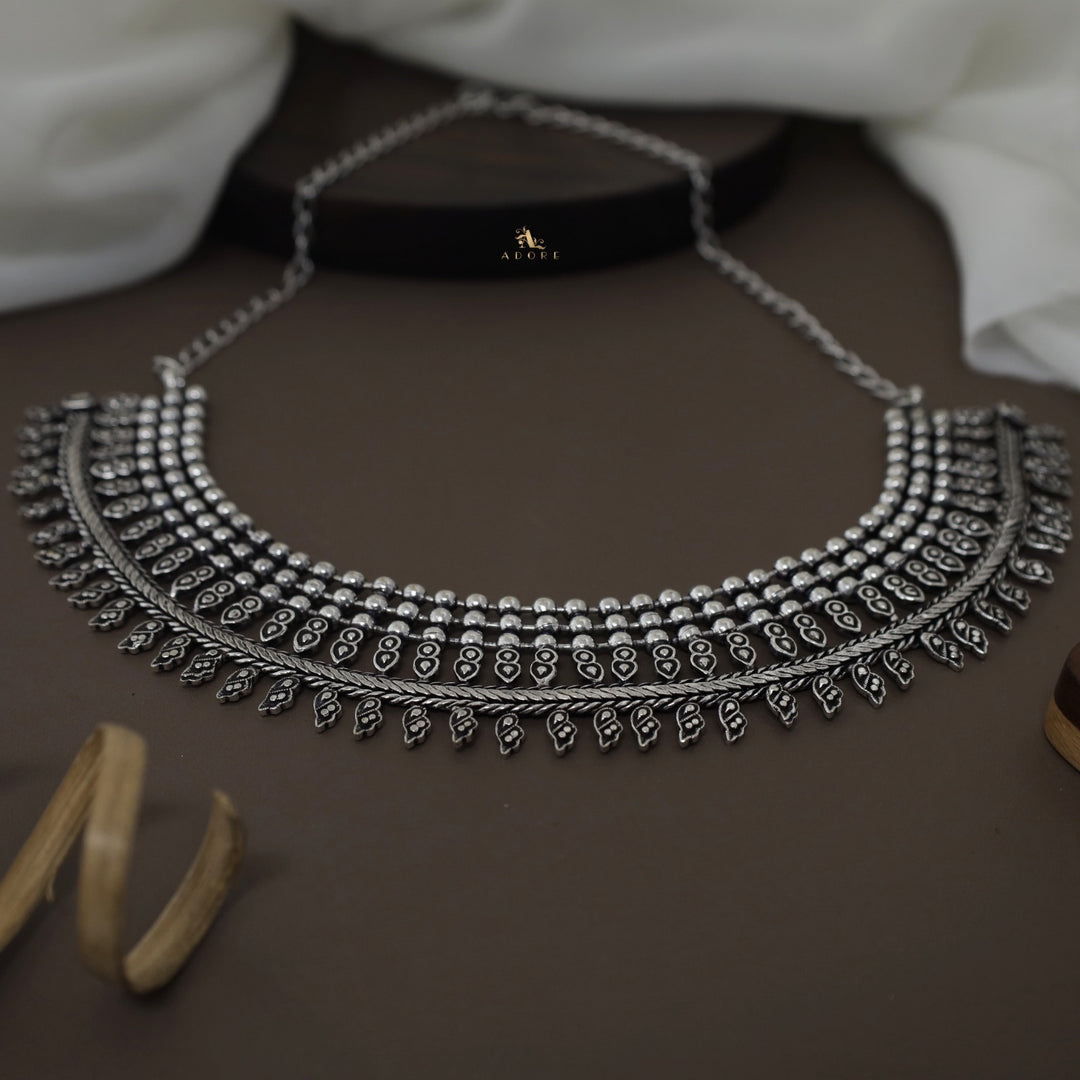 Delleza Oxidized Neckpiece
