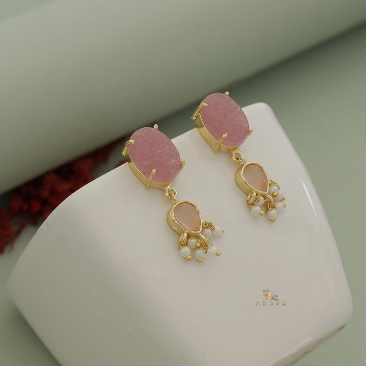 Niyora Carved & Glossy Pearl Earring
