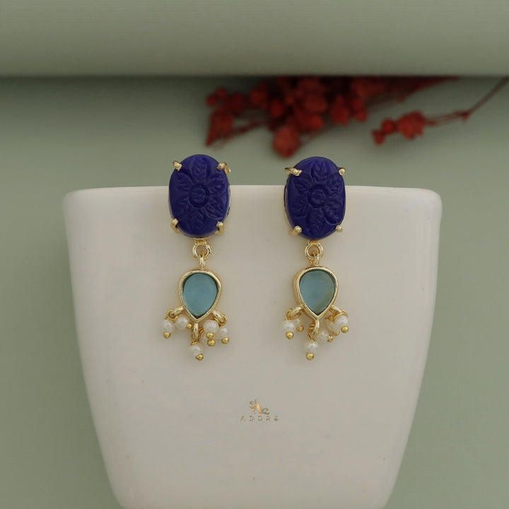 Niyora Carved & Glossy Pearl Earring