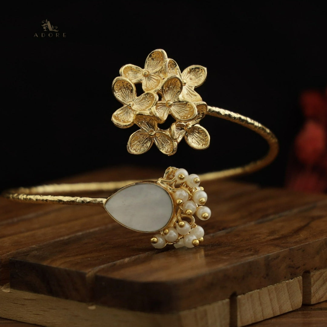 Textured Cluster Flower Carved Drop Pearly Bangle