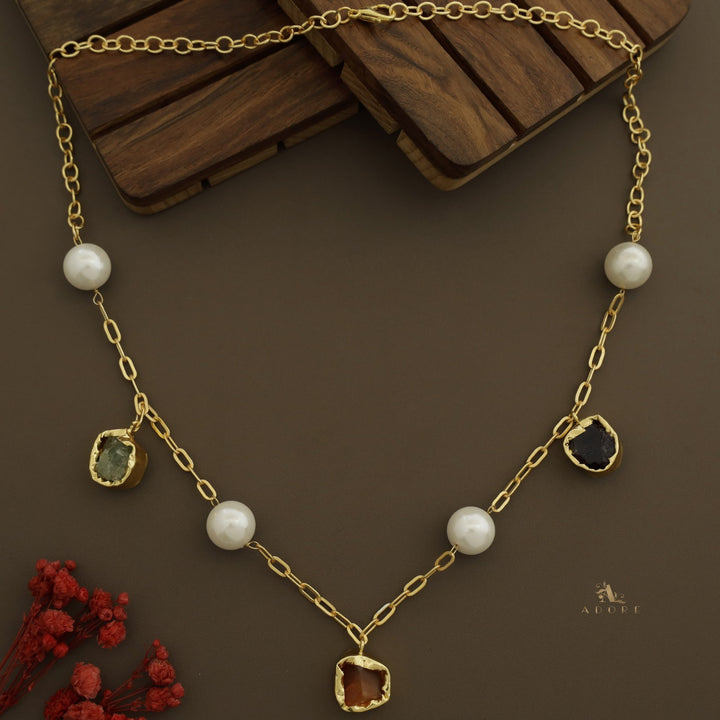 Golden 3 Raw Stone 4 Pearl Neckpiece