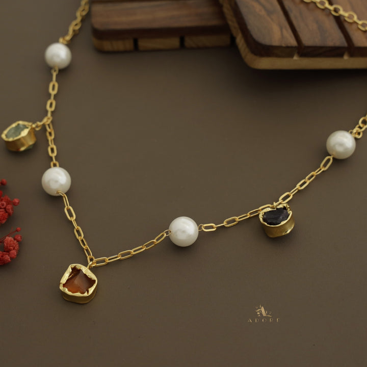 Golden 3 Raw Stone 4 Pearl Neckpiece