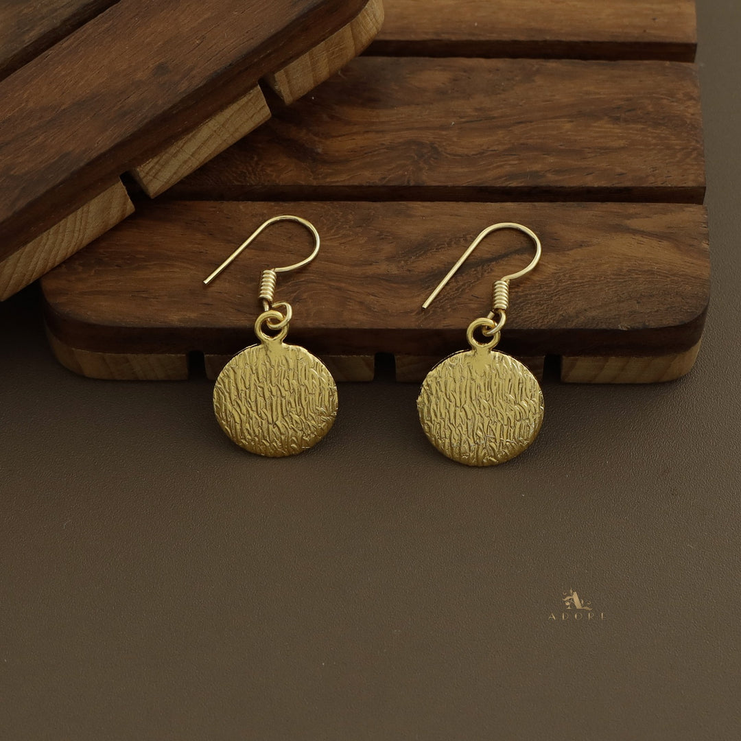 Golden Textured Thoda Neckpiece / Choker With Drop