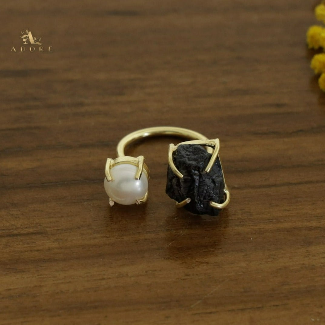 Eza Dyed Stone Plus Pearl Ring